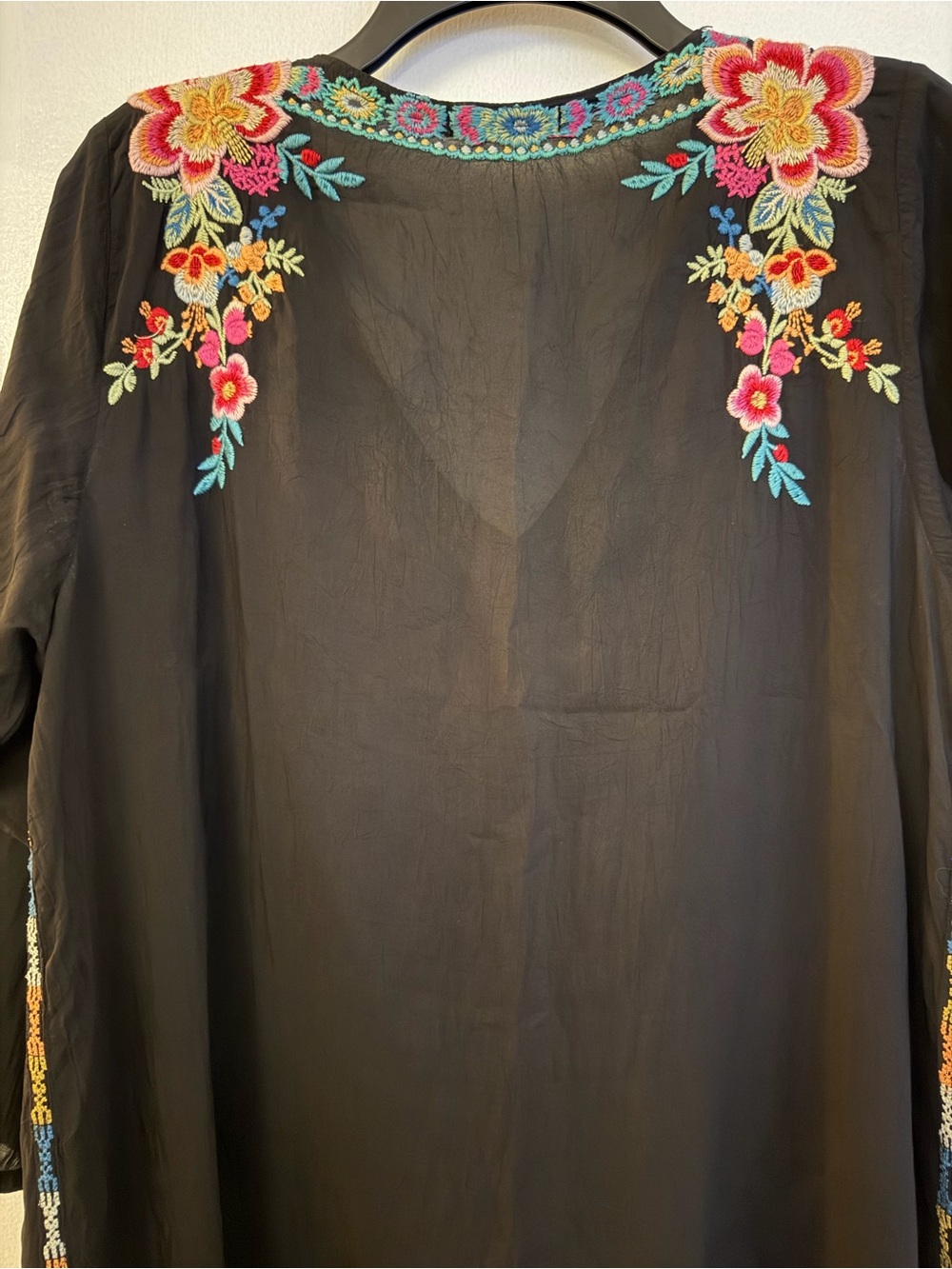 Johnny Was Black Sheer Floral Embroidered V-Neck 3/4 Sleeve Tunic Sz L - Picture 6 of 7